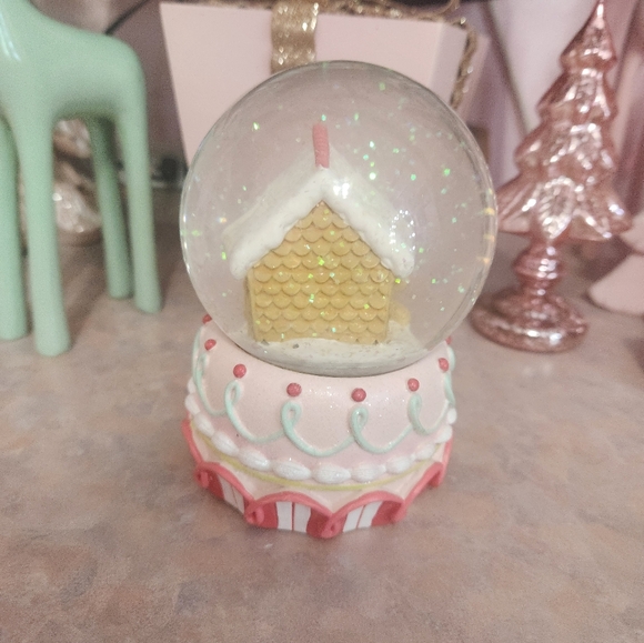 Christmas globe - Picture 2 of 2